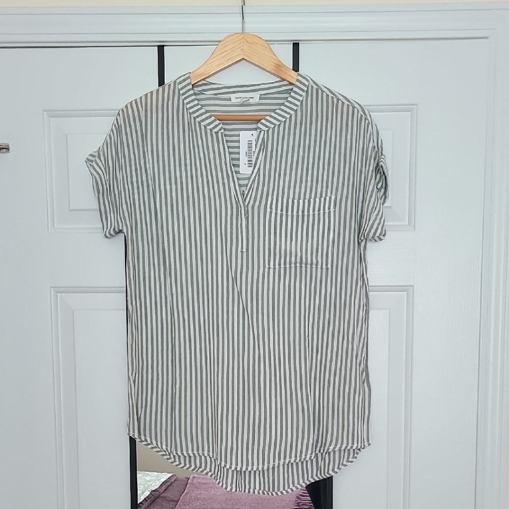 beachlunchlounge Ivy Neck Blouse